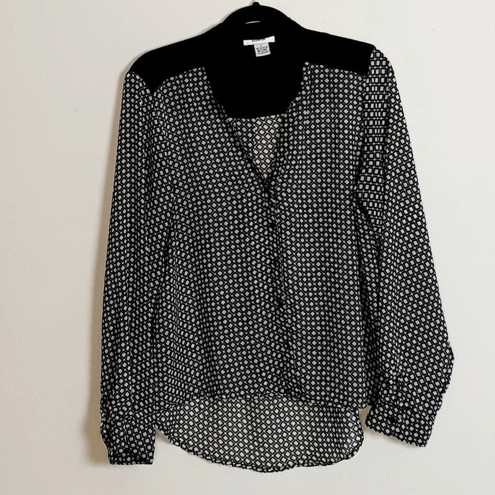 Long Sleeve Diamond Pattern Sheer Blouse Size L